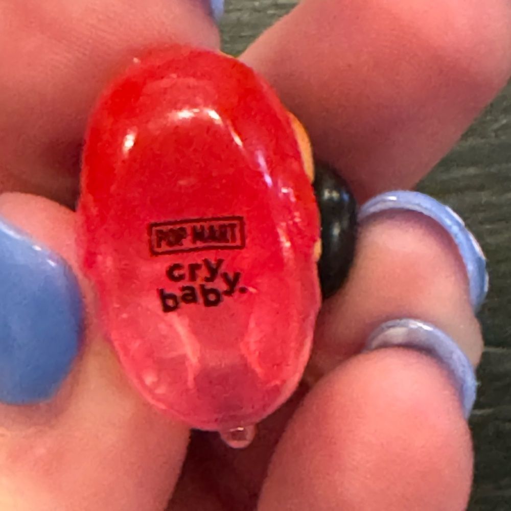 POP MART POP BEAN Crybaby Lucky Charm Series figure - Picture 5 of 6